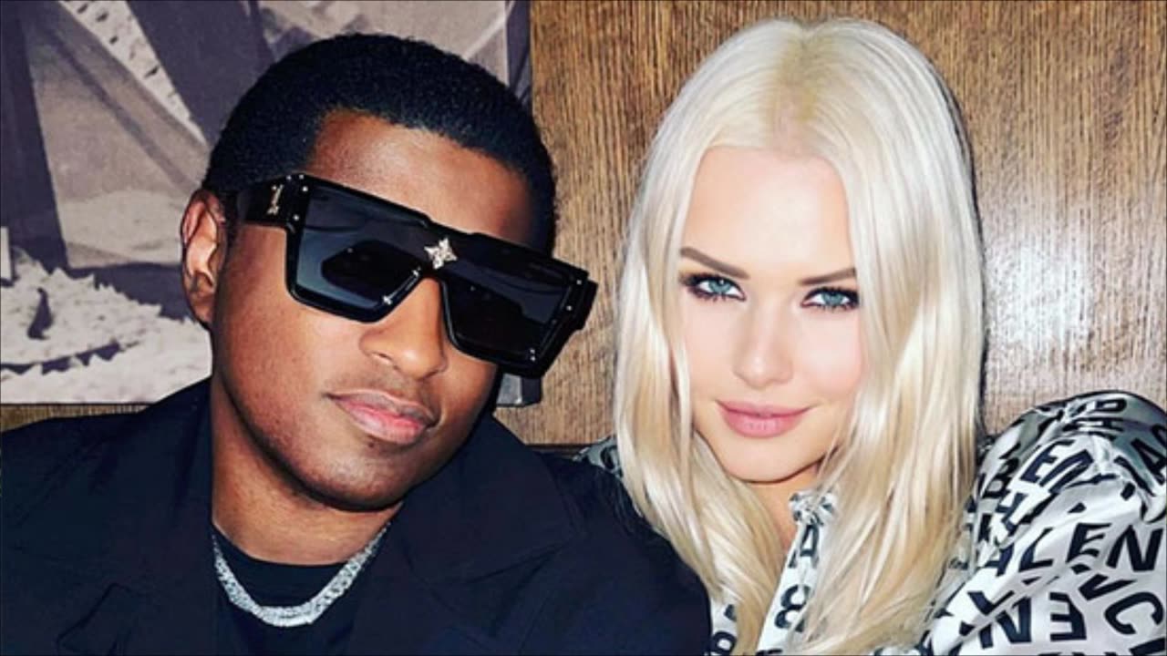 Black Chicks Mad Because Singer Babyface Brought His Miracle Whip-A-Peal White Boo To The Grammy's!