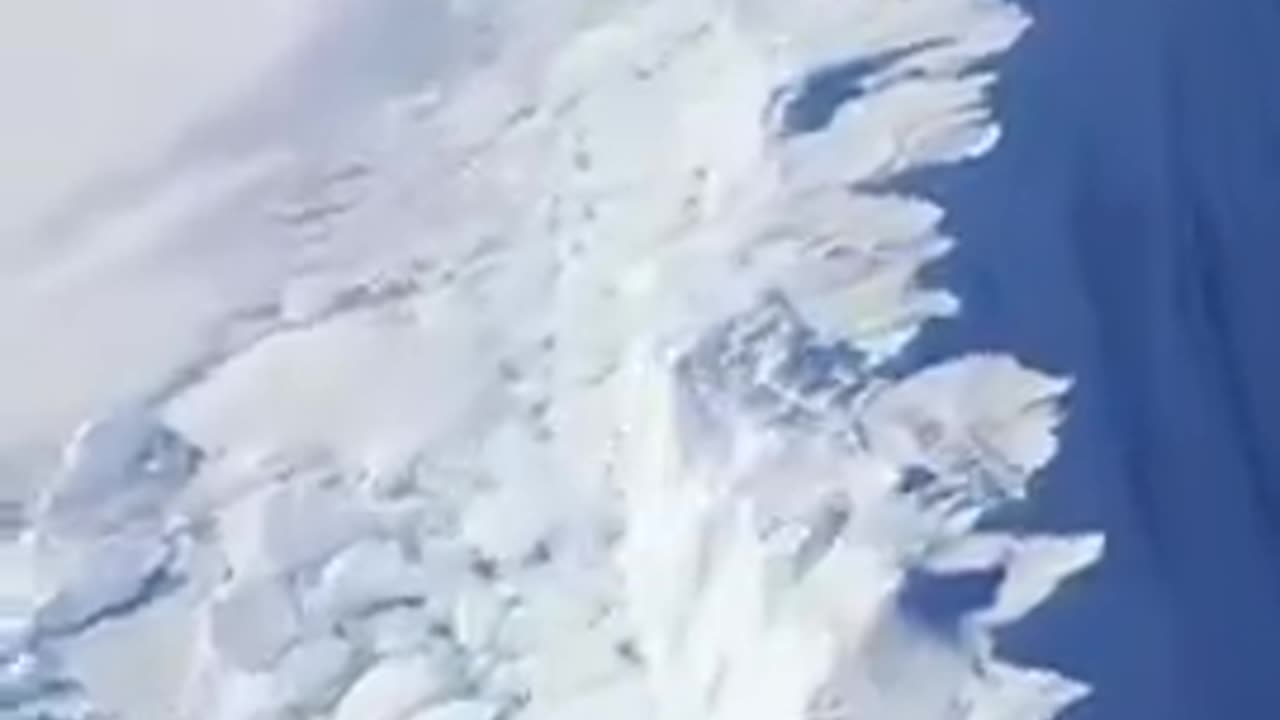 Is the Antarctica ice wall hiding other continents from us?