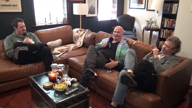 Ep 424 - Tick and Slug (feat. Robert Kelly)