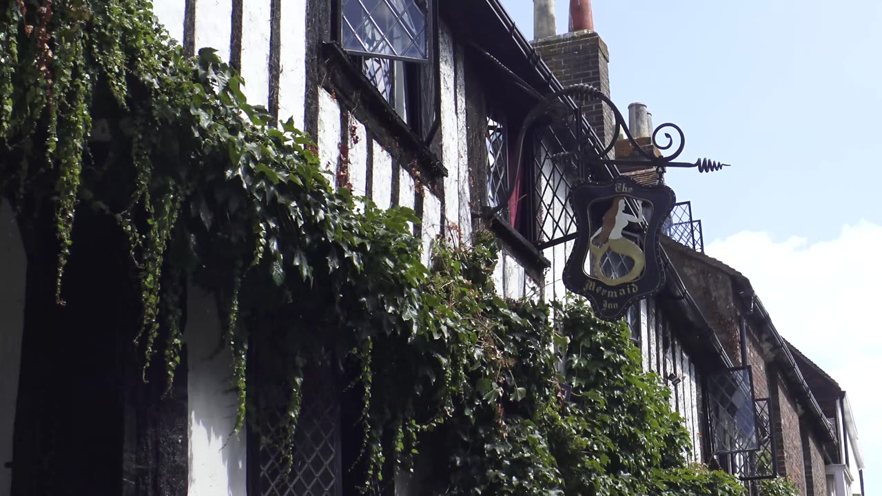 The Mermaid Inn, Rye, East Sussex. The most haunted Inn in the UK. E5