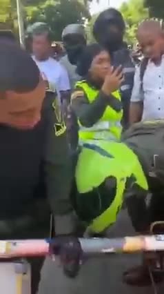 Rifirrafe entre comunidad de El Recreo y la Policía por desmonte de talanqueras