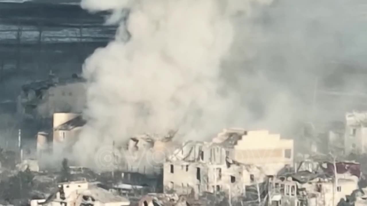 TOS-1A Strikes Enemy hiding in Ugoldar Ukraine