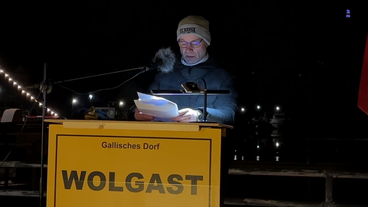 Wolgast - Thomas mit einem Redebeitrag 07-02-2023