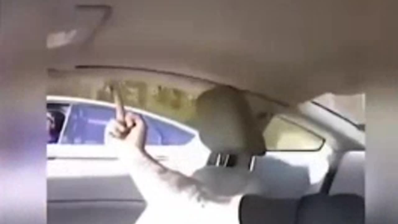 Road rage Ken gets owned!!
