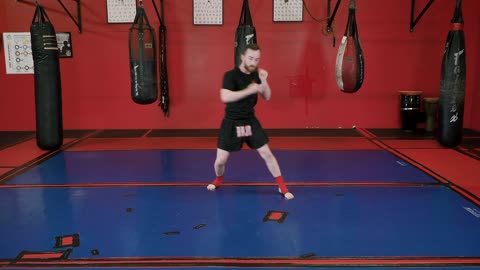 Muay Thai - Defensive Shadow Boxing