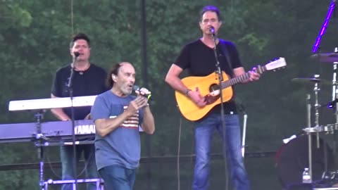 Lee Greenwood performs 2