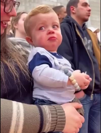 Look at this lil patriot