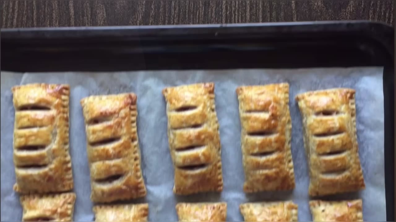 Baked Apple Pie Pockets | Simple & Healthy Filling