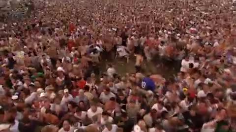 The Offspring - Gone Away (LIVE)
