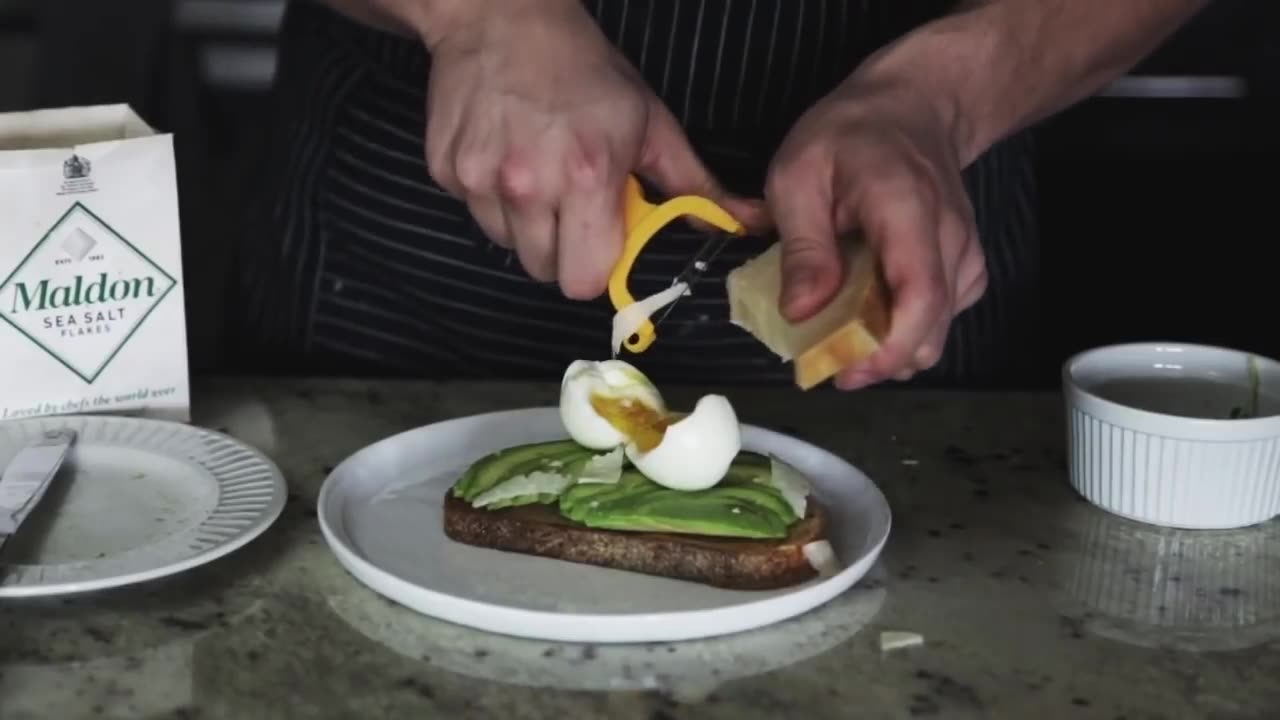 Avocado Toast 8 ways