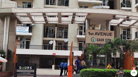 Buy & Sell 2/3 BHK Apartments Gaur City 1st Avenue
