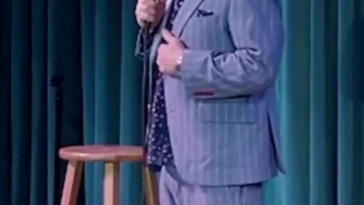 Rob Schneider handles a triggered heckler like a boss