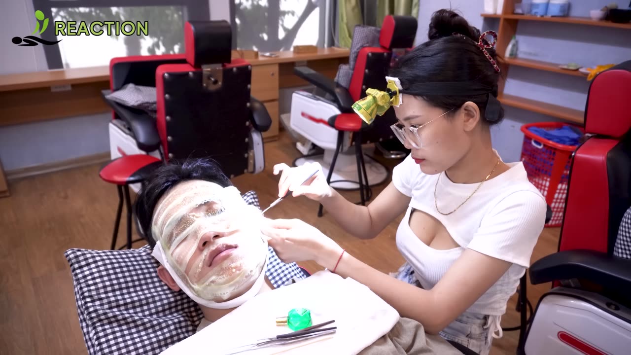 Head, scalp, and arm massage is her best practice