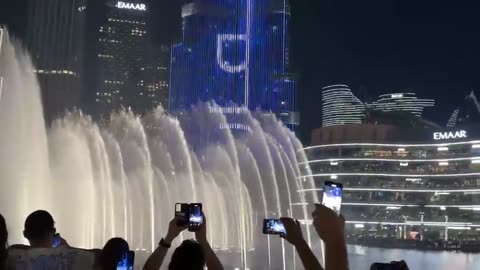 Dubai bu night