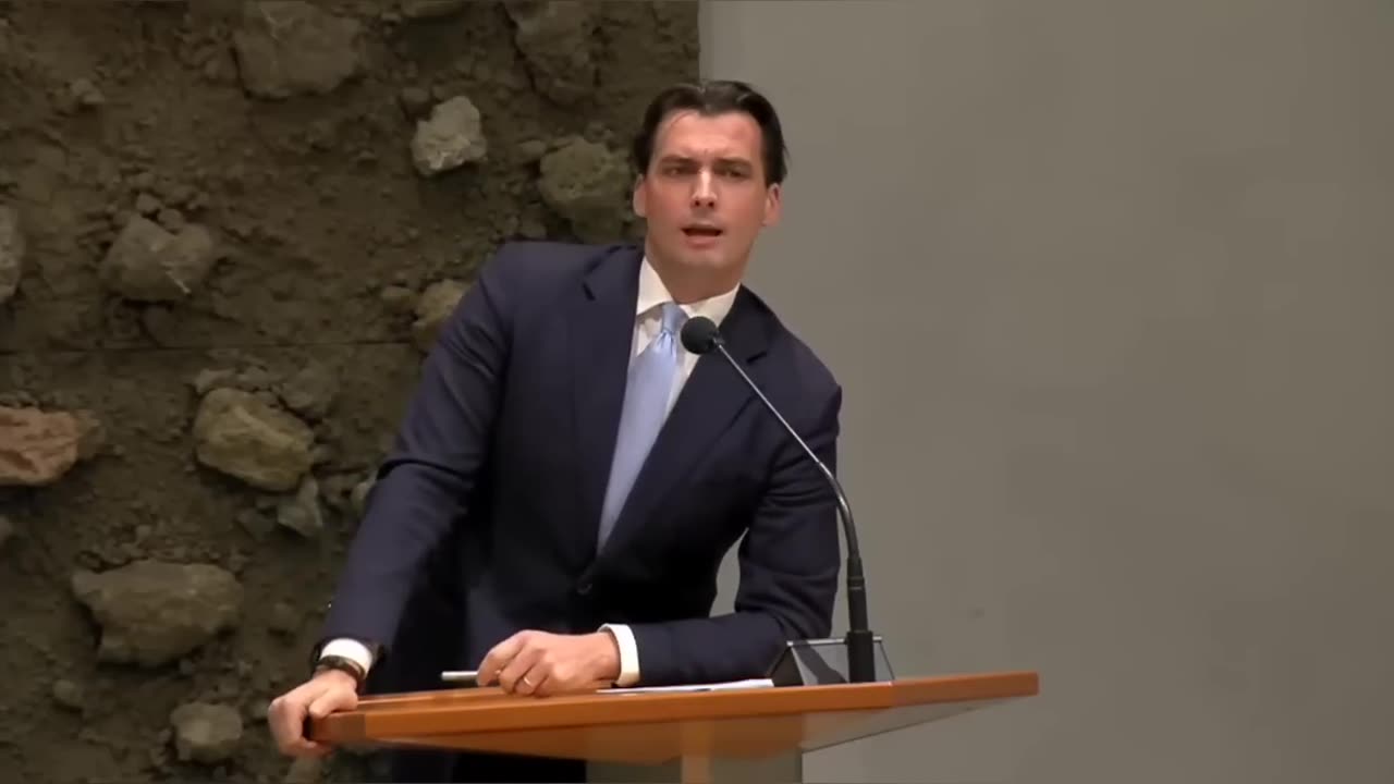 Baudet CONFRONTEERT Rutte met de arrestatie van Andrew Tate & Amerika als dader van Nordstream!