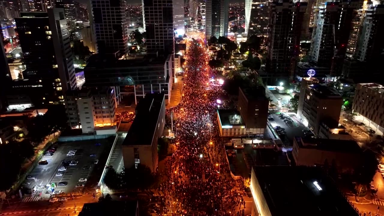 Israelis protest against Netanyahu's justice plans