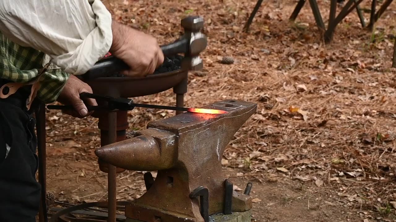 Blacksmithing Demo - Slow-Mo