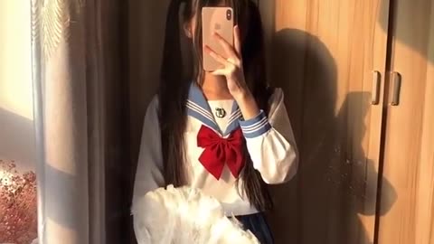 Little girl: jk uniform changes into cheongsam in one second!