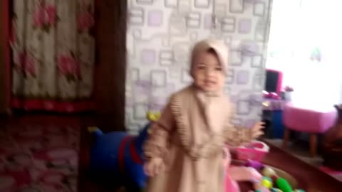 Kid Playing (Cak dududu song)