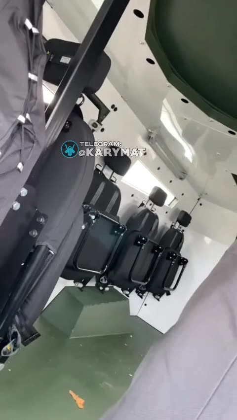 Ukrainians with New Canadian APC