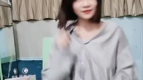 accidentally exposed herself while she was broadcasting a live video97