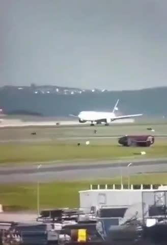 BOEING CRASH LANDS AT ISTANBUL AIRPORT
