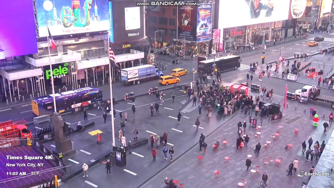 DECEMBER 2 2024 23 DAYS TIL CHRISTMAS TIMES SQUARE NEW YORK PART 1