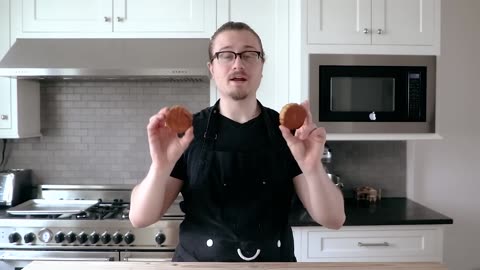 Traditional Chinese Mooncakes (With 2 Fillings)