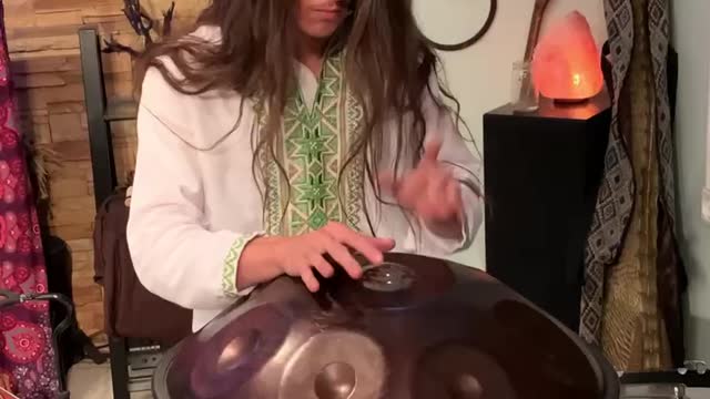 Lucas “JaguarChild” masterfully playing HandPan Drum