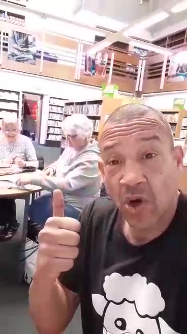 2 lives saved today ... Use your Lips and your finger tips