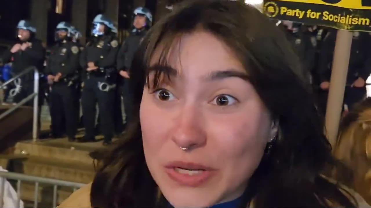 Pro Palestinian Protester Has No Idea Why She's There