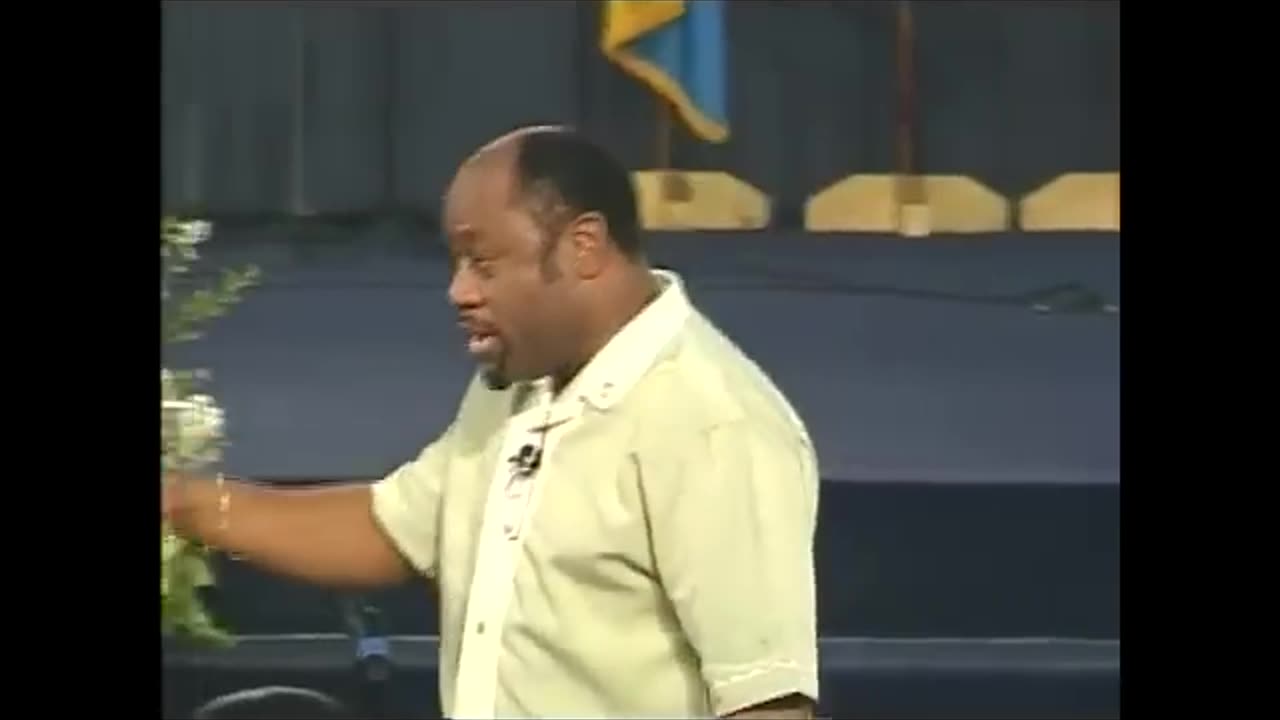 The Advantage of Kingdom Citizenship - Dr. Myles Munroe