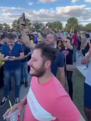 Crowd shows up to support and show love to “Tropical Trump “ Bolsonaro.