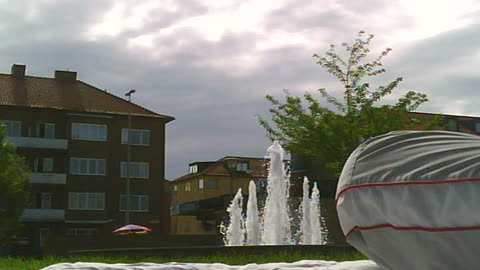 Vid fontänen. Eneborgsplatsen i Helsingborg 9 Juli 2011