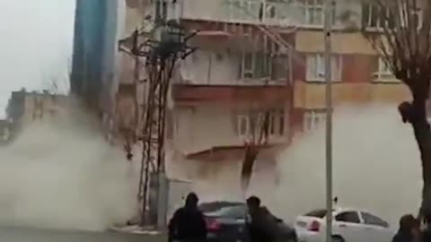 Building collapses after massive earthquake hits Turkey and Syria #shorts