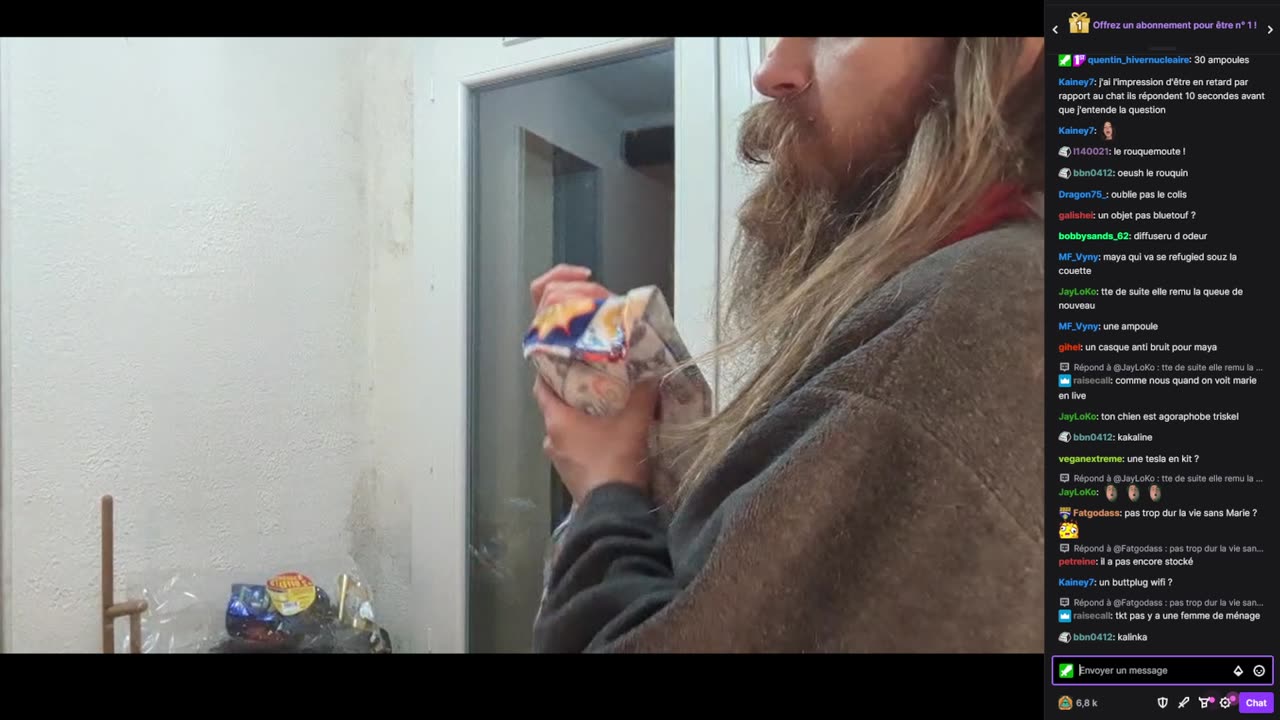 2023-02-04 (1bis.3) - Maya en stress intense - Twitch Meutemediatique (version avec chat)