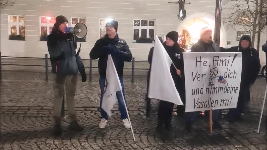 BÜRGERMEGAFON nach MONTAGSSPAZIERGANG - KAMENZ, 30 01 2023 - 4 Redebeiträge, u.a. MAIK, ROLF, FRANK