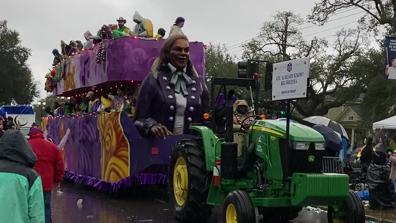 Mardi Gras - Uptown New Orleans