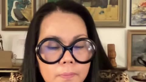 BAKIT DALAWA ANG PASSPORT NI BITONG