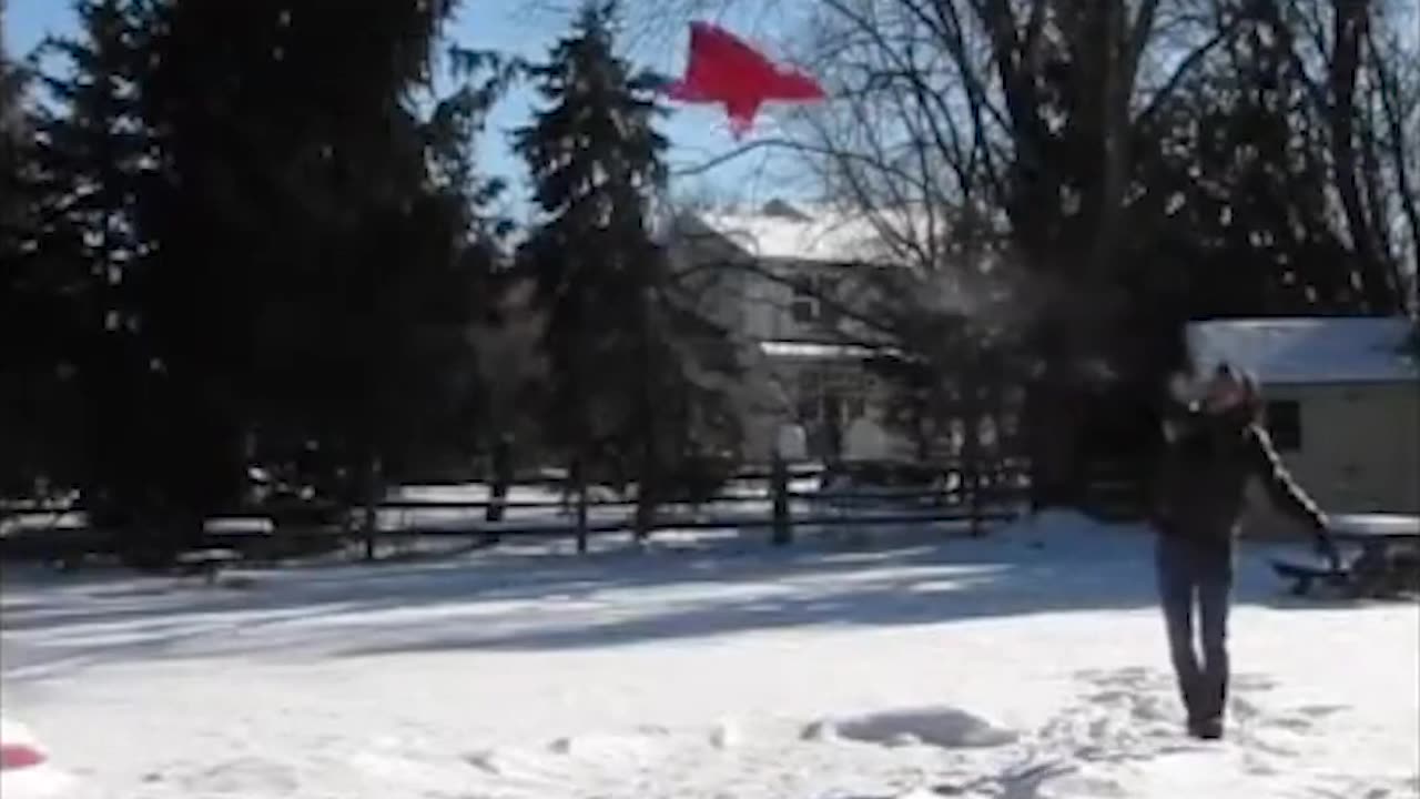 People Are Awesome - Man Folds Frozen T Shirt into Paper Airplane