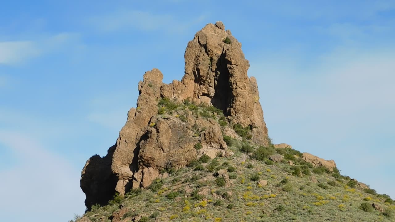 'Craggy Hillock'