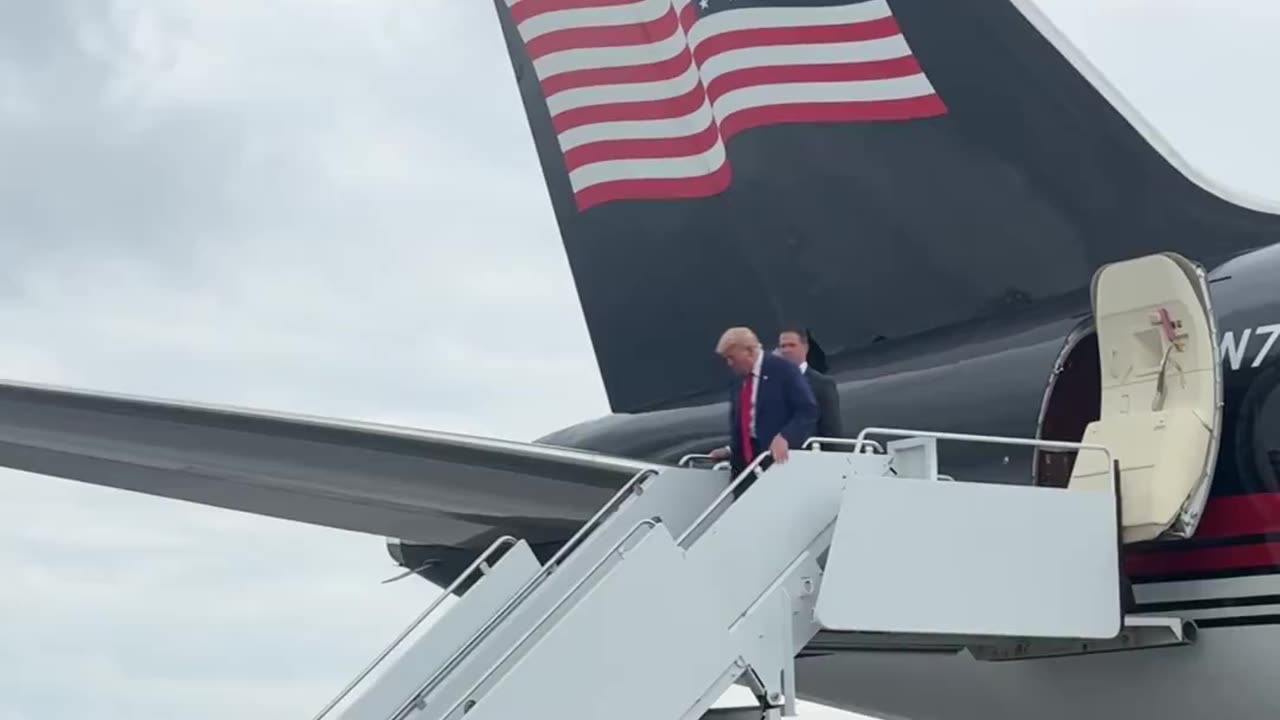 President Trump is wheels down in Pennsylvania 🇺🇸 - Trump Force One