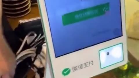 Cashless, chip and pin, hand!