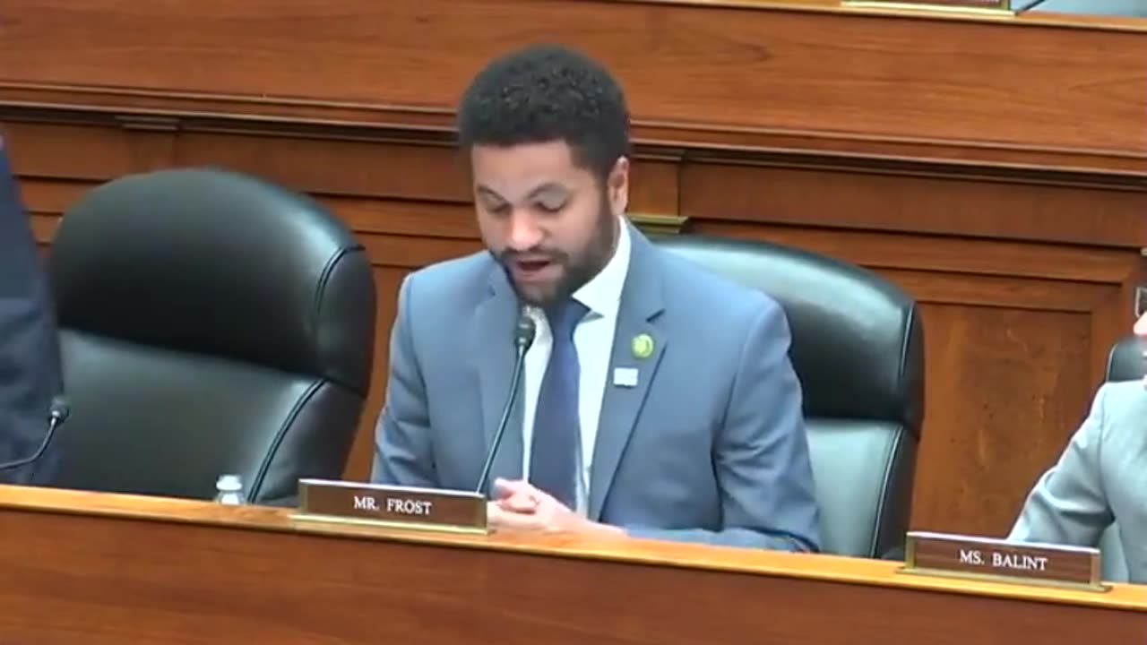 First Gen Z Congressman Makes Dumbest Argument of All Time Against Border Walls