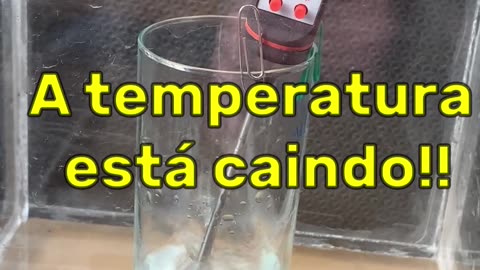 Incrivel o que acontece com a agua na camara de vacuo 😱😱