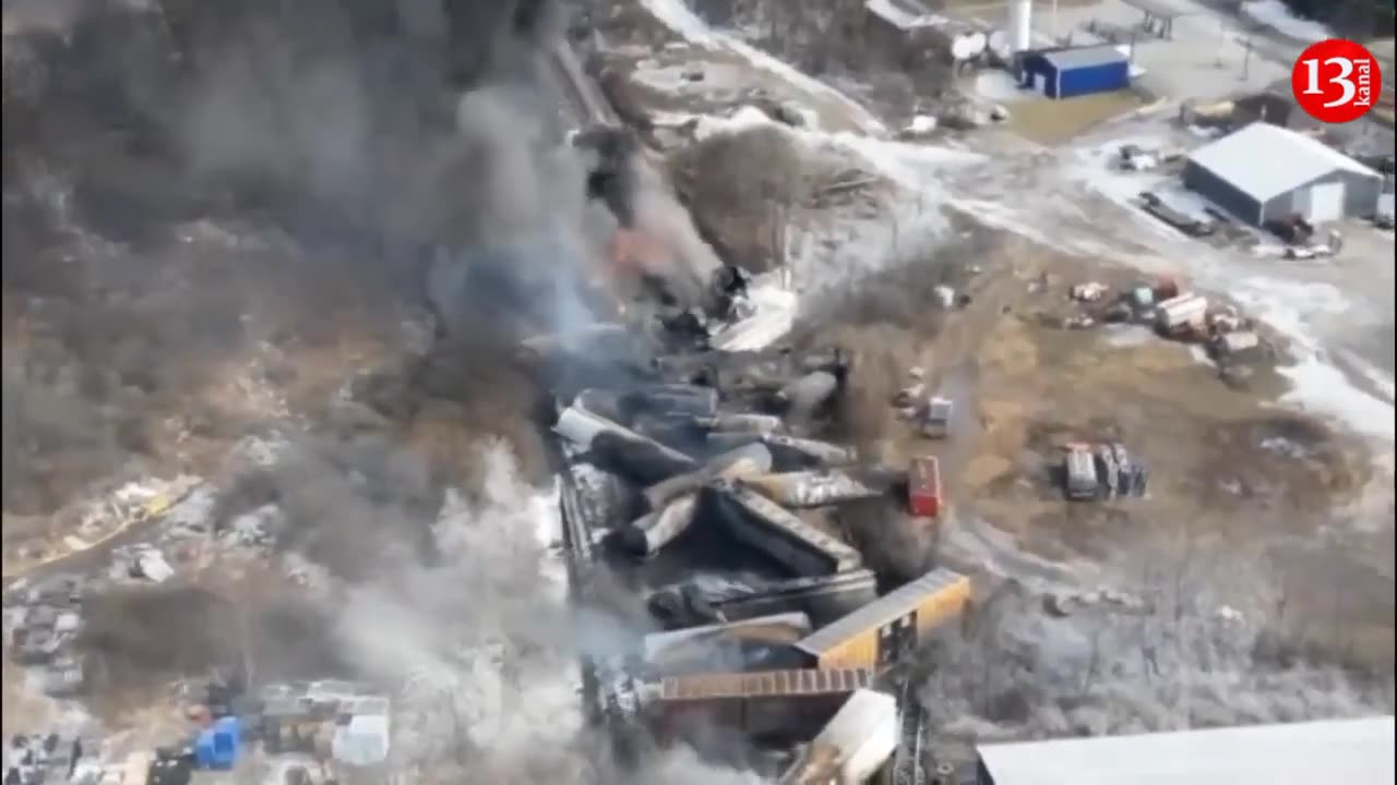 50-car train derails and catches fire in US, causing DANGEROUS SITUATION