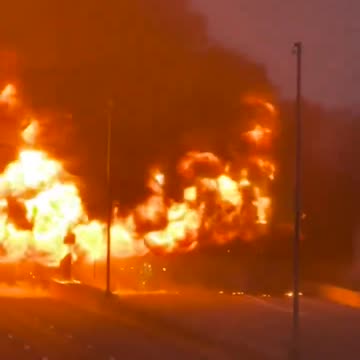 EXPLOSION ON I-95! Petroleum tanker truck collides with vehicle in Norwalk, CT,