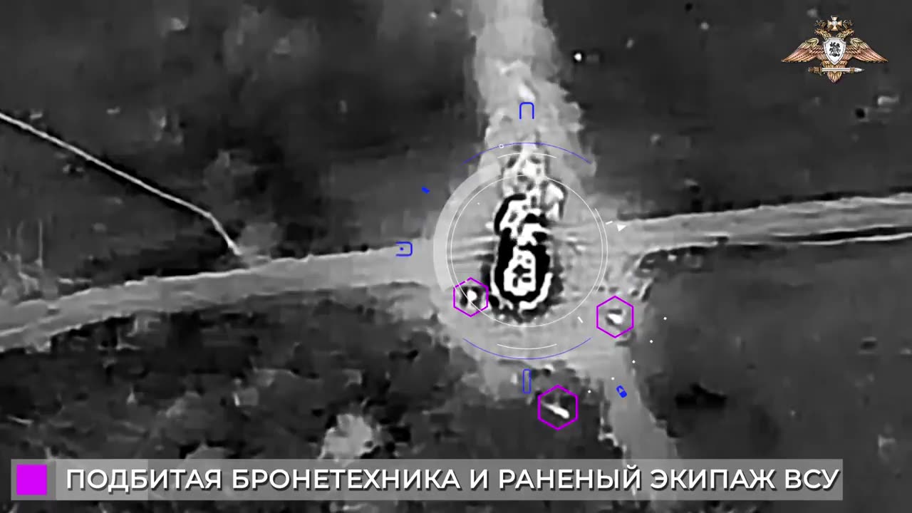 Russian NM DPR artillery destroy infantry and armored vehicles of Ukraine army at night