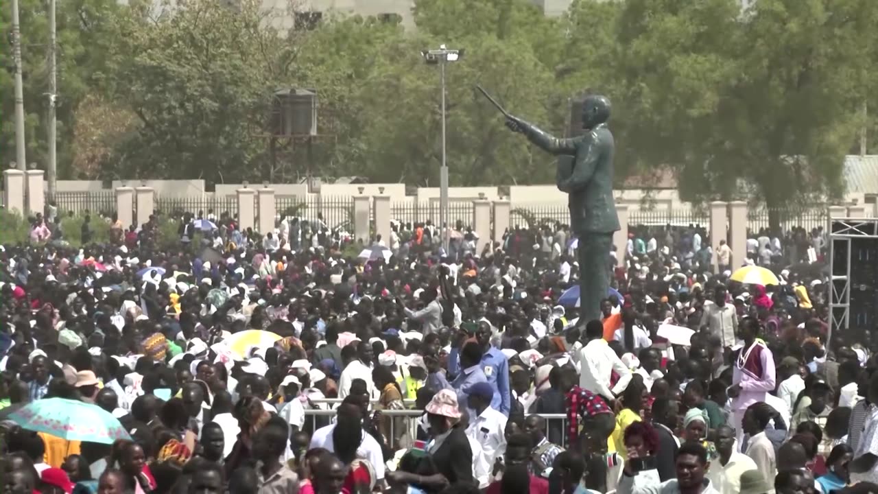 Pope Francis urges end of 'blind fury' in S. Sudan