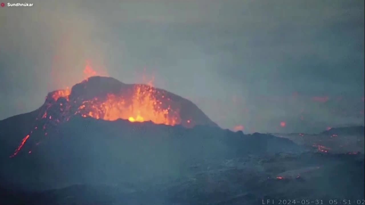 Iceland volcano spews lava for third day